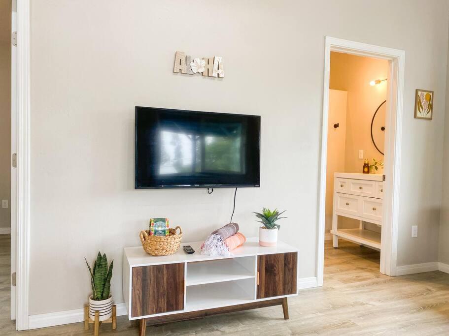 Hibiscus Hale, Full Kitchen, King Bed, Parking Apartamento Keaau Exterior foto