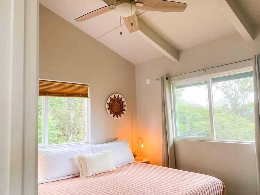 Hibiscus Hale, Full Kitchen, King Bed, Parking Apartamento Keaau Exterior foto